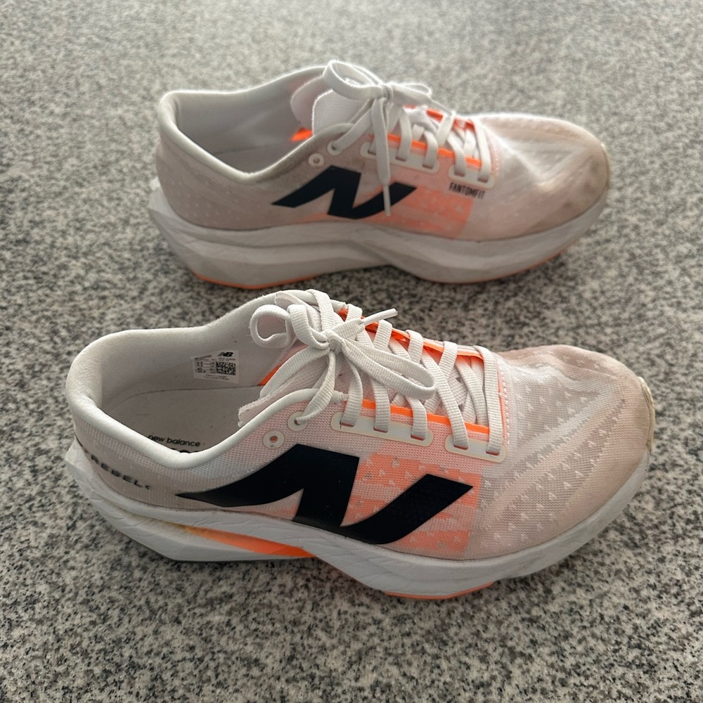 New Balance FuelCell Rebel v4